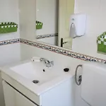 Sunshine Homes בית הארחה