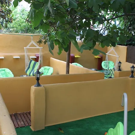 선샤인 홈스 게스트하우스 리스본