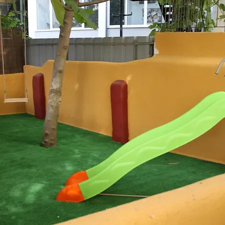 선샤인 홈스 게스트하우스 리스본